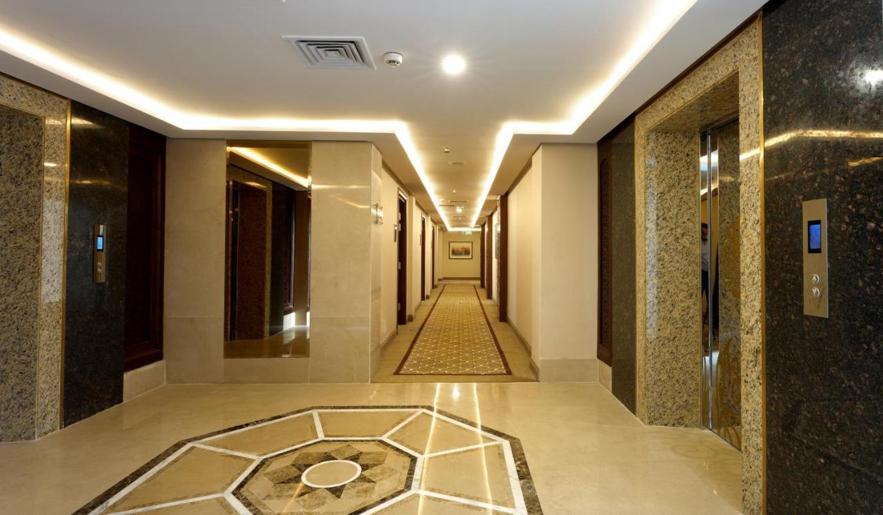 Hotel Ramada By Wyndham Lahore Gulberg II Exterior foto